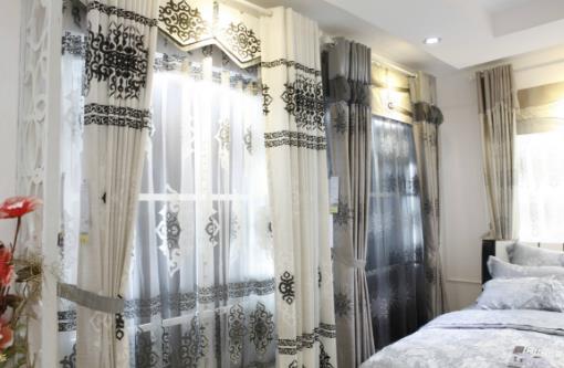 窗帘根本不用拆下来洗,家政阿姨教我一招,分分钟洗干净