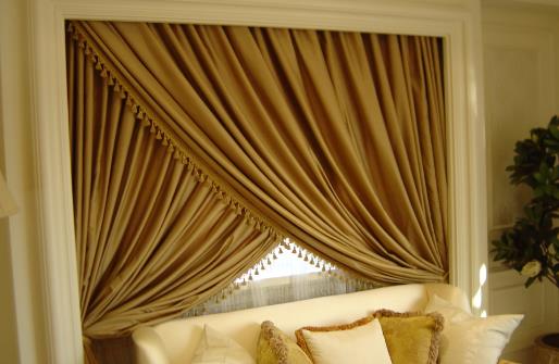 窗帘根本不用拆下来洗,家政阿姨教我一招,分分钟洗干净