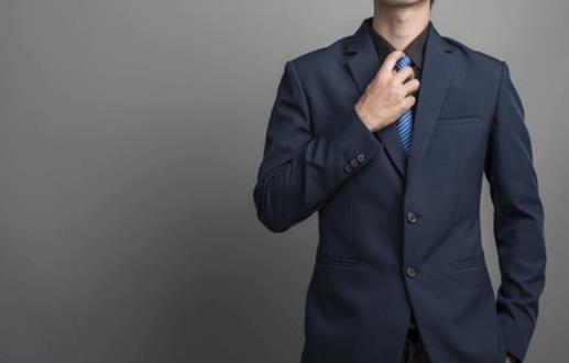 用不到一分钟,就能打出漂亮的领带