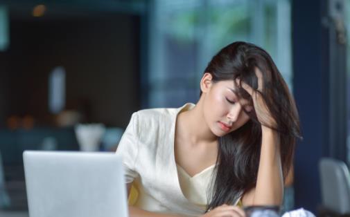 工作之后身材走形?研究表明,越努力工作的人越容易发胖