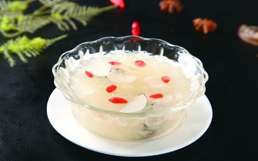 女性喝红糖水能够补血吗?营养师:四类食物的效果更好,