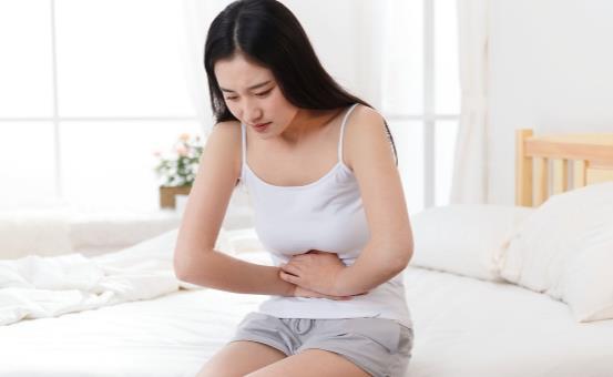 女孩初潮的时间符合年龄段是最好 过早过晚都不是好事