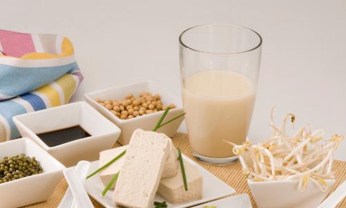 吃豆制品补钙、补充蛋白质,吃多了也有坏处?尤其是豆泡