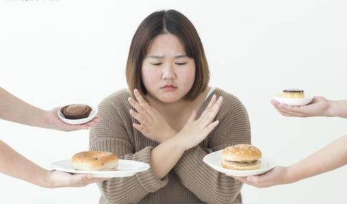 腋下有赘肉,怎么都减不下去?可能是副乳在作祟,还可能