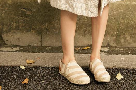 鞋子不跟脚咋办?