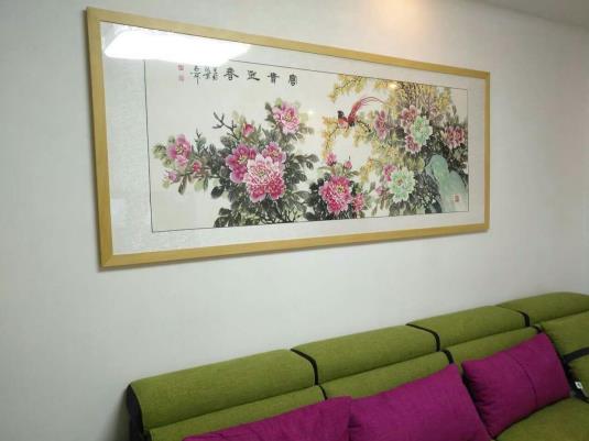 客厅里挂花鸟画选什么题材好,这四类最适宜了
