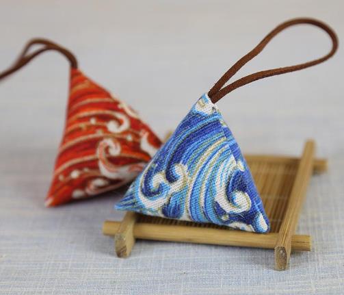 端午香包里面有麝香吗?端午节香包要挂到什么时候?