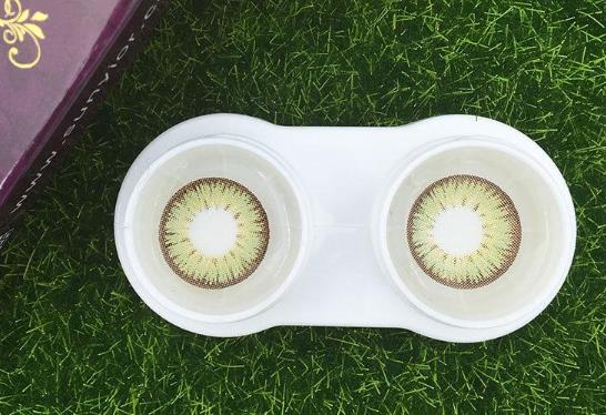 为什么戴日抛眼睛反而眼睛变红了?新手戴日抛隐形眼镜取不出来怎么办