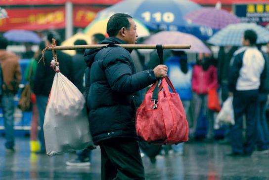 2022年春运放票是一次放完吗?2022年春节能提前多久买火车票?