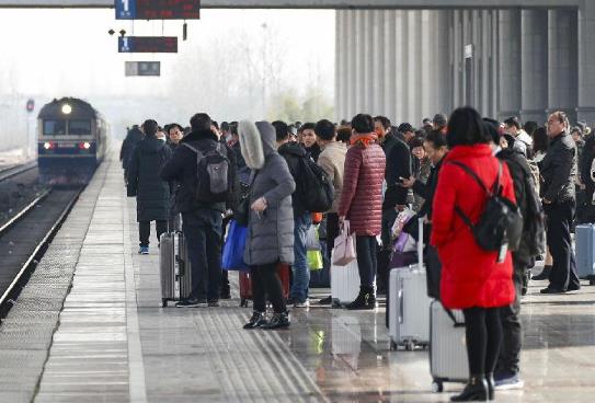 2022年春运放票是一次放完吗?2022年春节能提前多久买火车票?