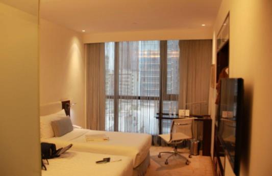 国庆出去旅游需要提前预定酒店吗？国庆节去北京旅游好吗？