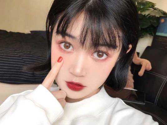 新买的美瞳能直接带吗?戴美瞳对眼睛有伤害吗?