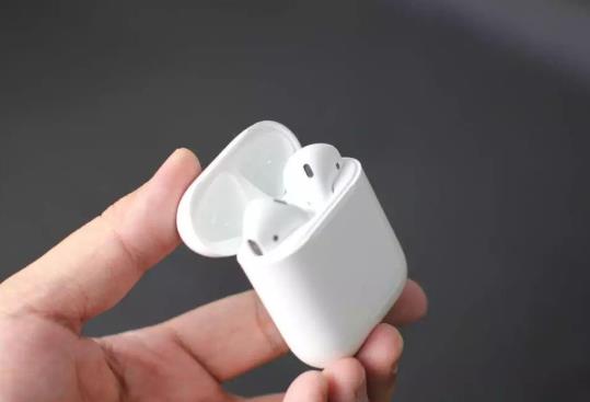 airpods用完要马上放回充电盒吗?airpods正确充电的方法