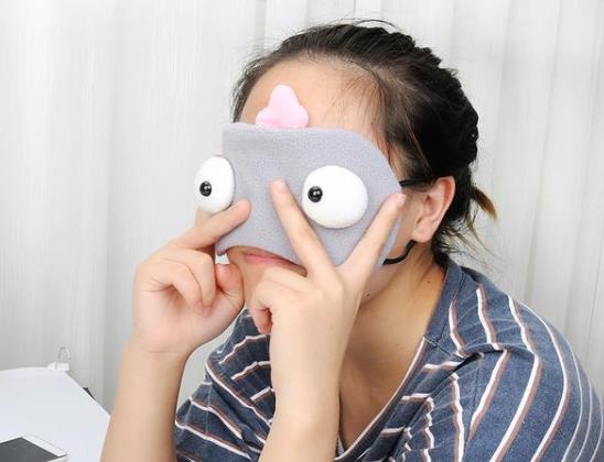 眼罩是有冰袋好还是没冰袋的好?眼罩冰袋是一次性的吗?