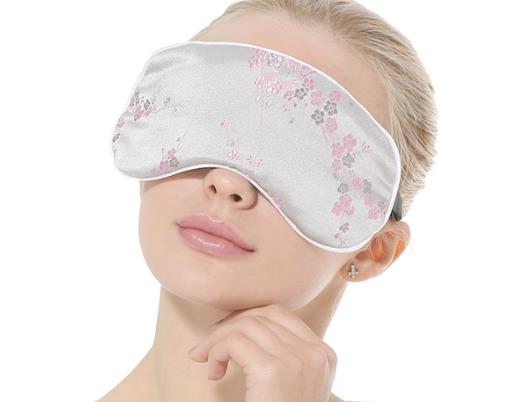 敷蒸汽眼罩会流眼泪是正常反应吗?用蒸汽眼罩前要用眼霜吗?