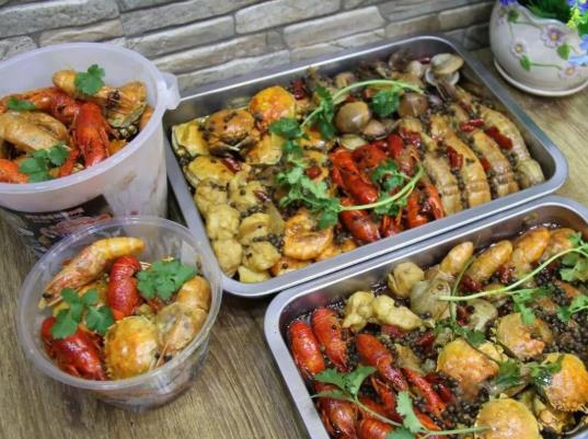 外卖的塑料饭盒可以加热吗?塑料饭盒微波炉加热会有毒吗?
