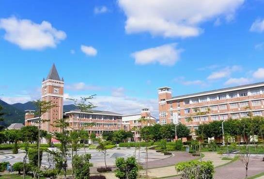 大一可以拿大学奖学金吗？在大学学生报到后什么时候上课