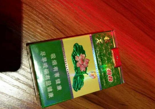 钻石荷花烟嘴中的绿线是啥?钻石荷花烟多少钱一包?