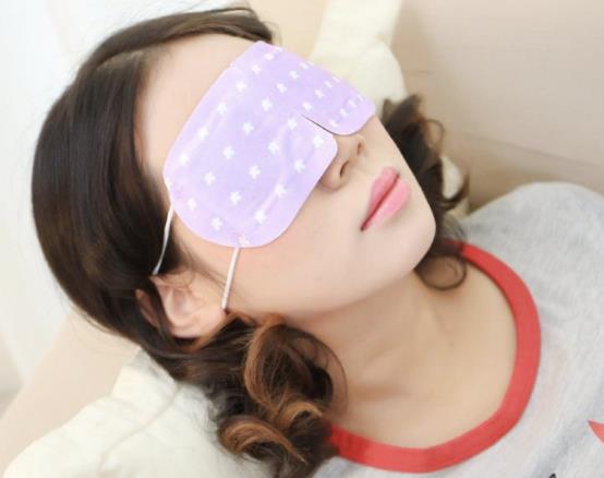 蒸汽眼罩加热后鼓起来正常吗?买的眼罩里面的冰袋没冰冻可以戴吗