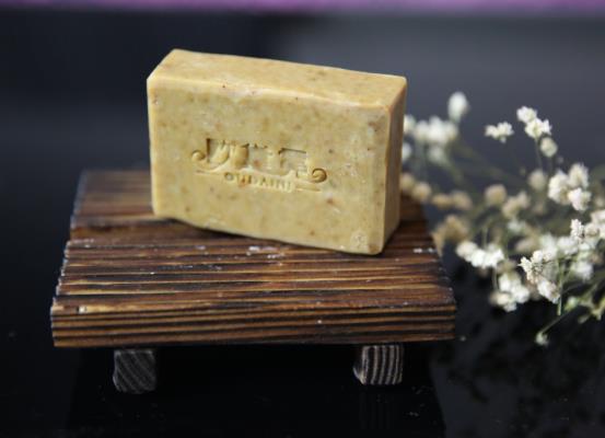 手工皂长油斑还能用吗?手工皂酸败是什么味道?