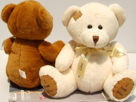 毛绒玩具清洗:大体形的毛绒熊如何清洗