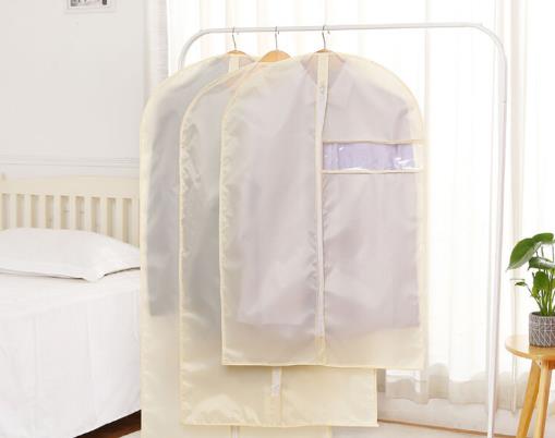 衣服放防尘袋里霉了怎么办?衣服套上防尘塑料袋会不会受潮?