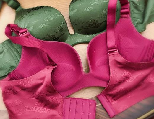 胸罩洗衣袋真的有用吗?洗衣袋粗网和细网哪个实用些?