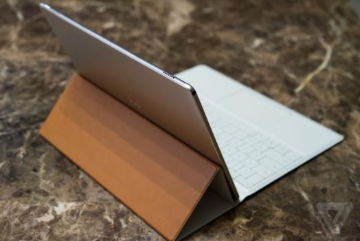 华为matebook耳机孔用不了怎么办?matebook16充电器可以充手机吗?