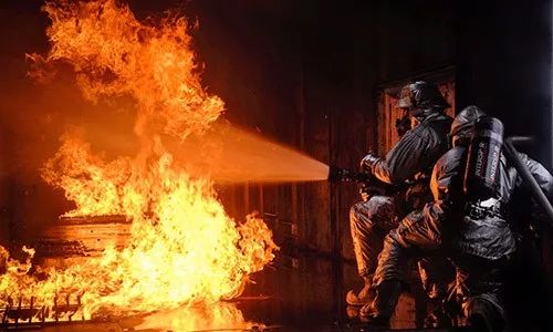 央视五大名嘴主持人皆因患癌离世 癌症和职业有关?哪些职业易患癌?