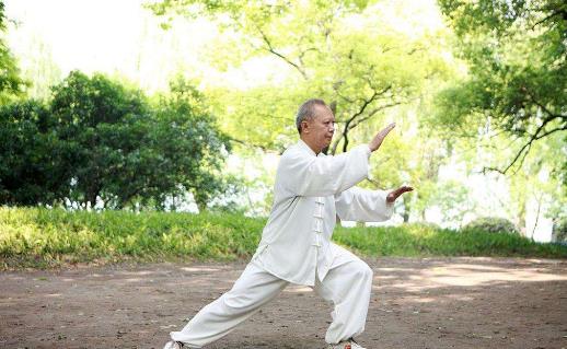 练好太极拳可有效缓解慢