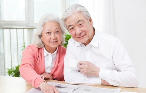 人到老年可以吃些什么营养品 老年人饮食保健方法