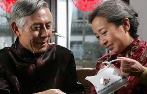 老年人喝茶的一些注意事项 适合老人喝的茶