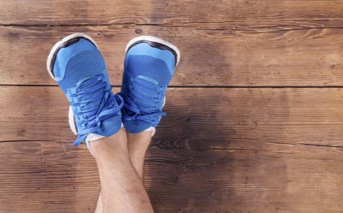 给老人买鞋有诀窍 老年人挑鞋子的原则