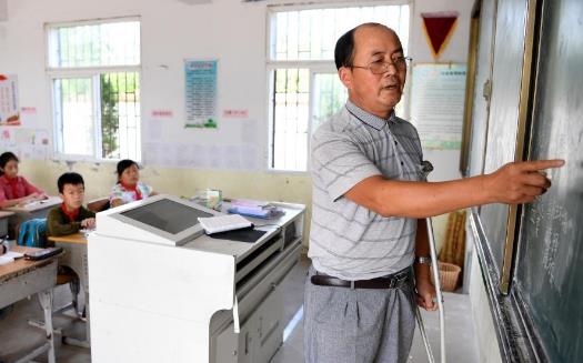 老师的教学繁重而辛劳 教师保健的五大关键点